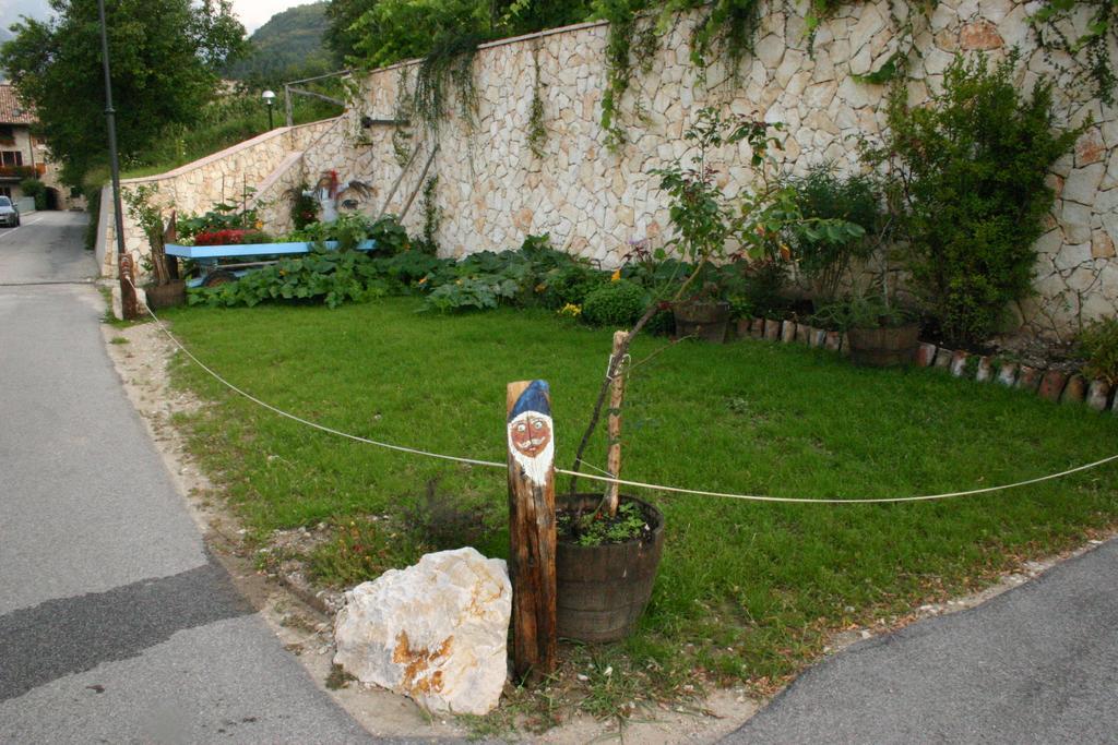 Apartamento Casa del Vasaio Tenno Habitación foto